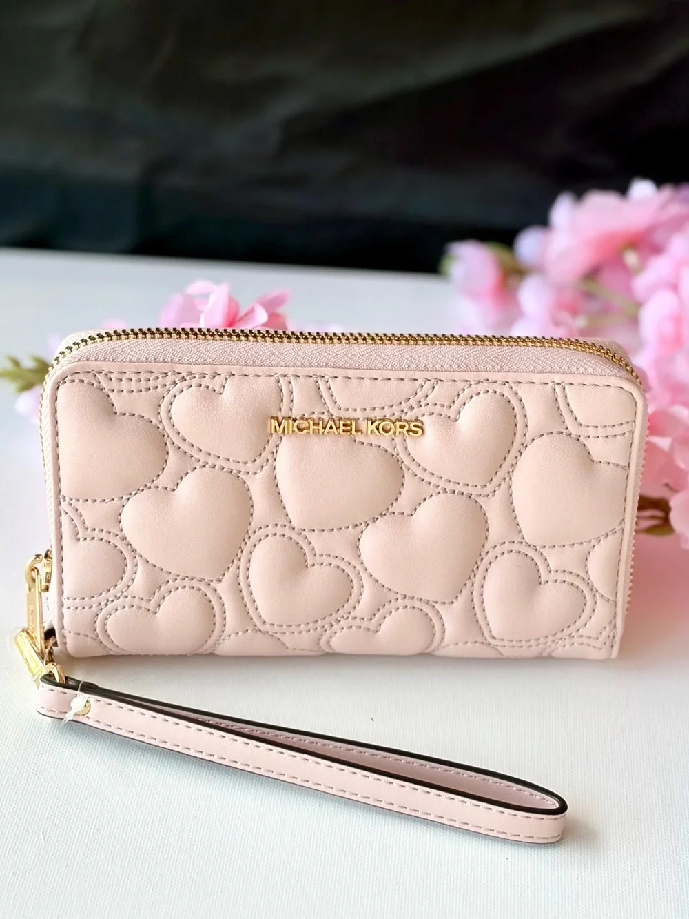 MICHAEL KORS  Jet Set Large Heart Embroidered Smartphone Wristlet Wallet Blush